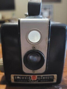 Vintage Kodak Brownie Hawkeye Camera Flash Model